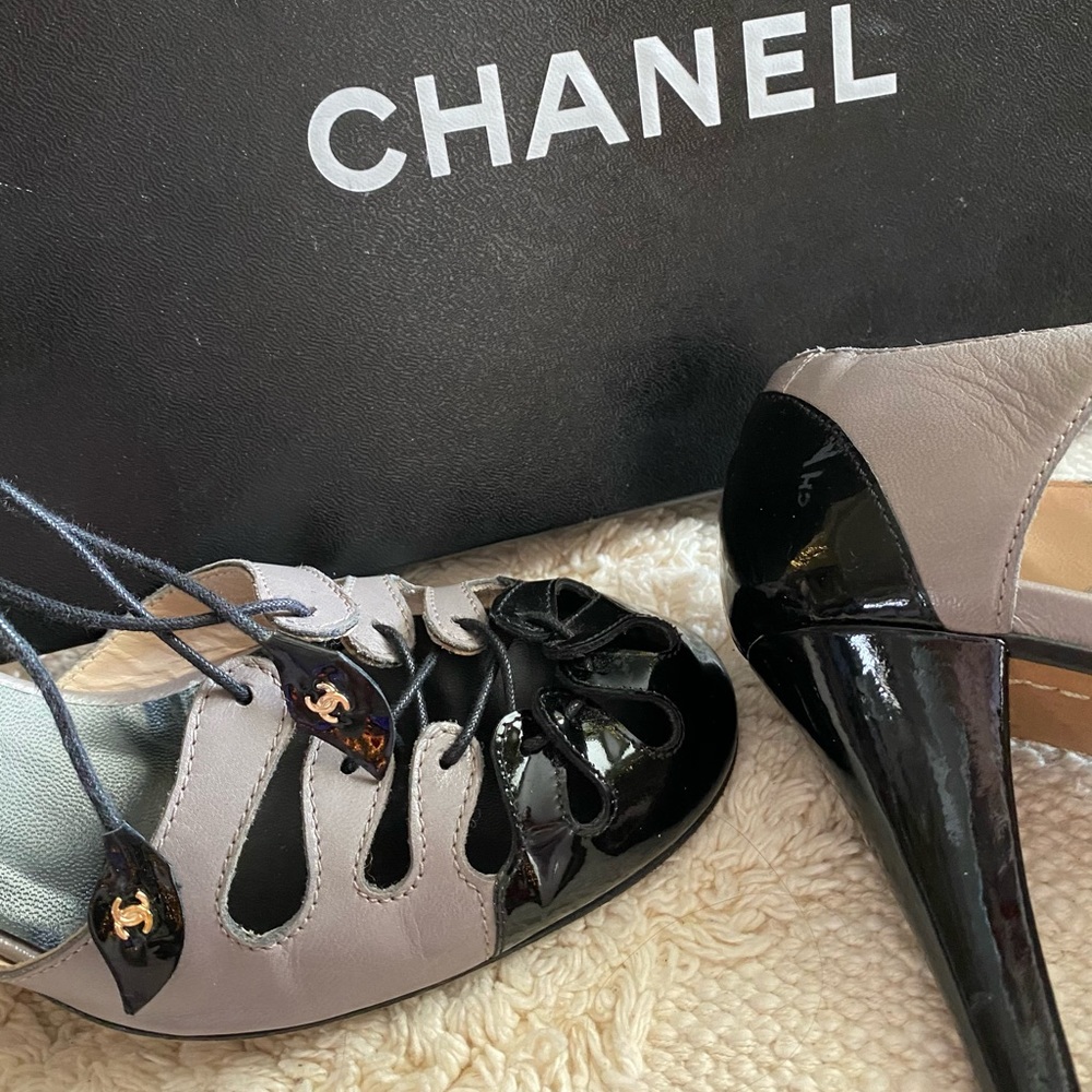 CHANEL Black Patent Grey Leather Heels Lace Up Shoes 37 6.5 7 Gold CC Box